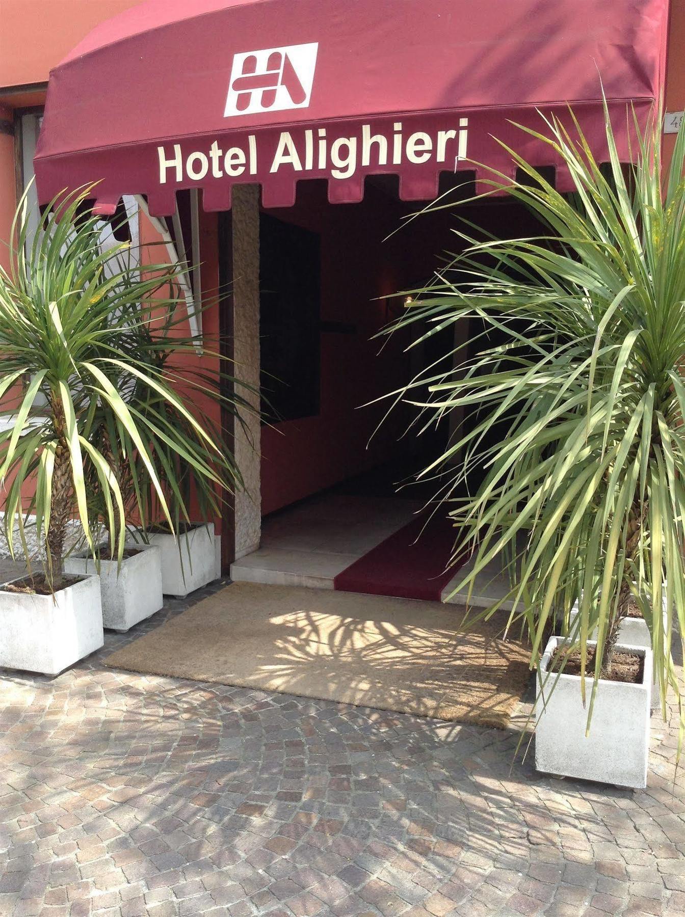 Hotel Residenza Alighieri บาร์โดลิโน ภายนอก รูปภาพ
